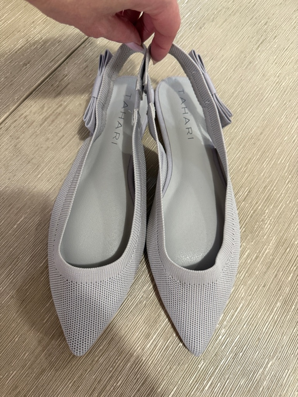Tahari light gray bow slides mules pointed toe loafers flats 9